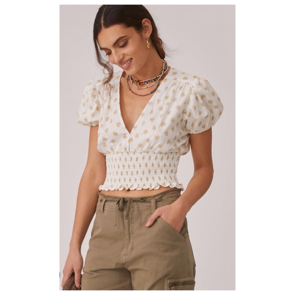 NWOT Anthropologie Faithfull The Brand Smocked Crop Top in Neutral Motif Size 4